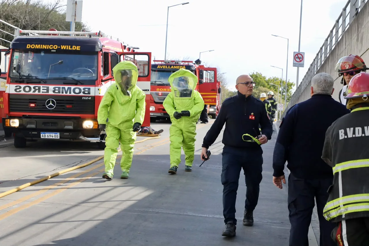 Simulacro de Bomberos Voluntarios en Avellaneda con participación quilmeña
